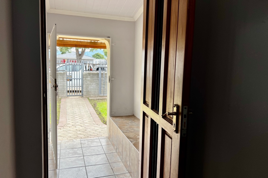 6 Bedroom Property for Sale in George Central Western Cape